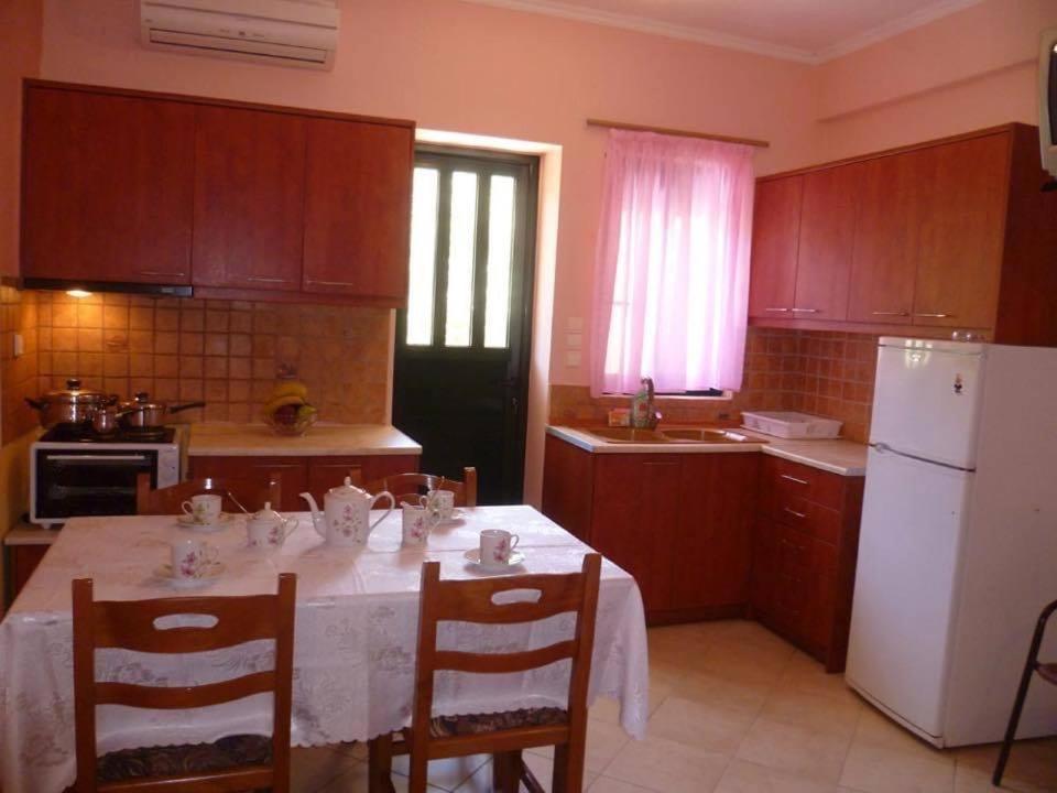 Cleopatra Rooms نِكيانا المظهر الخارجي الصورة